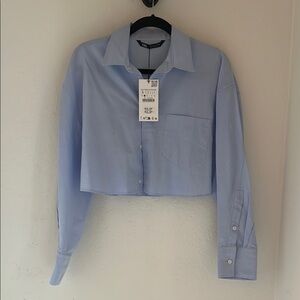Brand new with tags Zara cropped gabardine shirt in size Small (color: sky blue)
